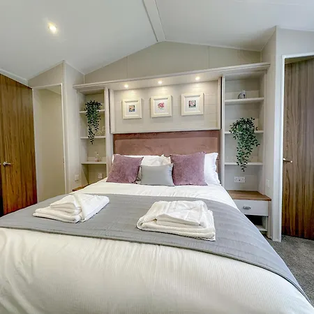 Sheraton Caravan Chalet *