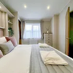 Sheraton Caravan